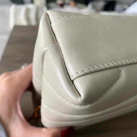 YSL Toy LouLou in Crema Soft - Picture 3 of 8